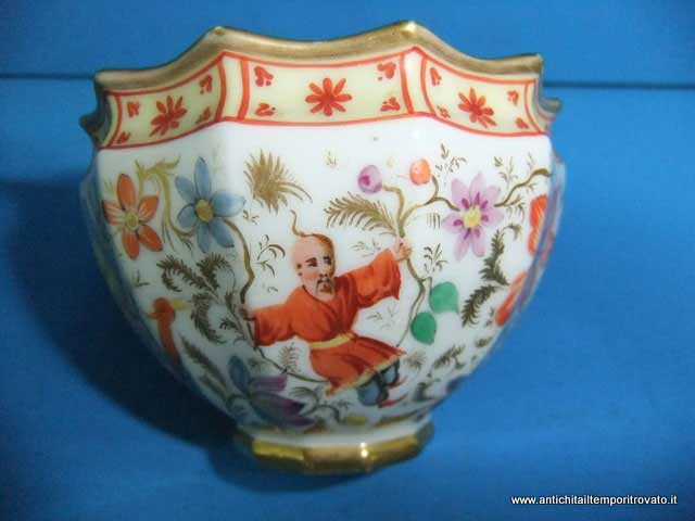 Antichità il tempo ritrovato - Antiquariato e restauro - Oggettistica  d`epoca-Tazze da collezione-Antica tazza da collezione con decoro turchese Tazza  inglese Bishop e Stonier