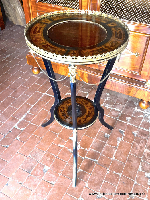 Antico tavolino tripode Napoleone III - Tavolino ebanizzato con intarsi in varie essenze